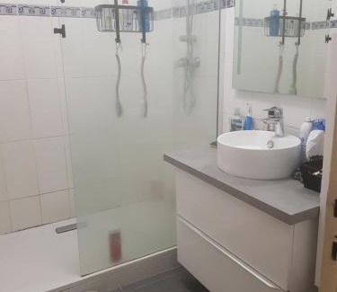 Saint-Giniez Apartment | Apparemment proche de toutes commodités