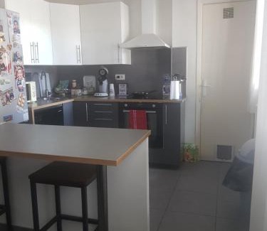 Saint-Giniez Apartment | Apparemment proche de toutes commodités