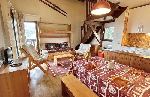Le Planellet Apartment | Appart 2 pièces + mezzanine, 6 couchages, Megève, parking - FR-1-597-7
