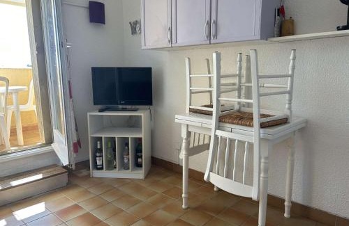 Cerbere Apartment | Appart 2P/Cabine, 4 Couchages, Plage, Parking, Animaux admis - FR-1-225C-149