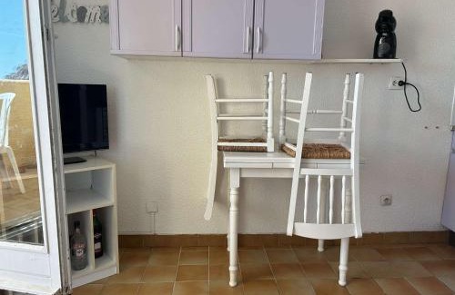 Cerbere Apartment | Appart 2P/Cabine, 4 Couchages, Plage, Parking, Animaux admis - FR-1-225C-149