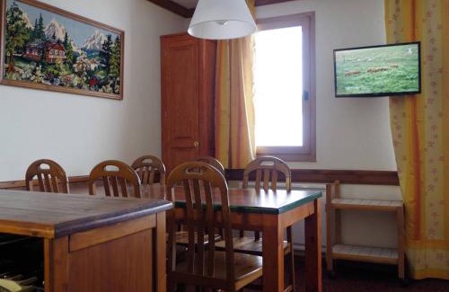 Plagne Soleil Apartment | Appart 3 pièces, balcon, parking, animaux admis, ski aux pieds - FR-1-351-56