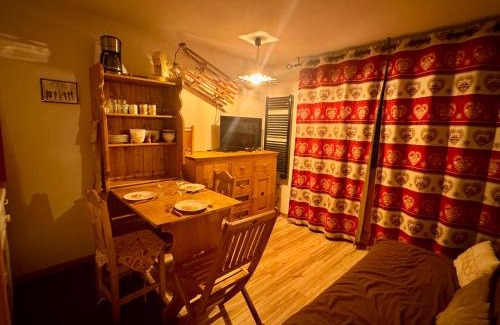 Meribel-Mottaret Apartment | Appart 4personnes - Pied des pistes - Sud - Mottaret