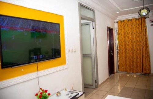 Douala Apartment | Appart B-ssadi Santa Lucia wifi canal gardien