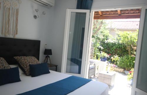 Saint-Florent Apartment | Appart Bleu Azur Piscine chauffée