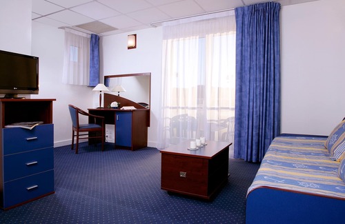 Antibes Apartment | Appart'City Classic Antibes