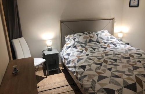 Arc-1600 Apartment | Appart cosy 3 pièces, ski-in/out, piscine & spa, 8-10 pers. - FR-1-461A-26