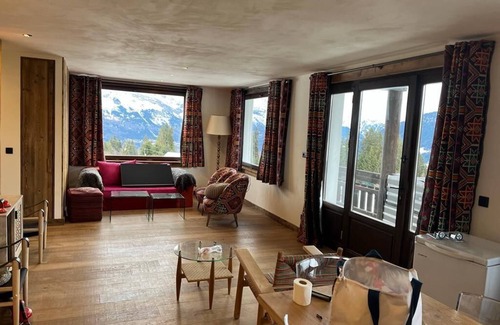 Le Bettex Apartment | Appart 2 Le Bettex on Piste Mont Blanc View 4 bedrooms