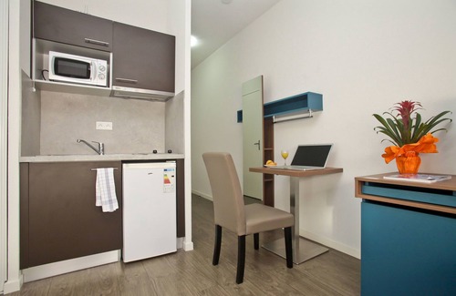 Tours Apartment | Appart Hotel Odalys City Tours Le Jardin des Lettres