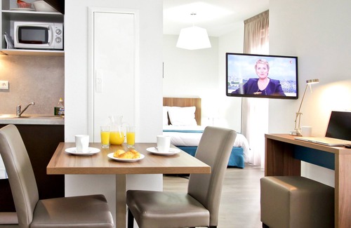 Tours Apartment | Appart Hotel Odalys City Tours Le Jardin des Lettres
