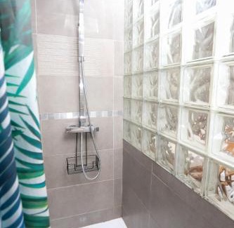 Saint-Cyprien Plage Apartment | Appart lumineux et climatise St Cyprien 3 min du port