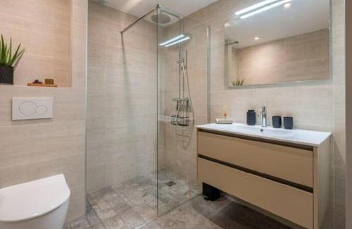 Saint-Jean-de-Sixt Apartment | Appart neuf Angélus, proche navette ski