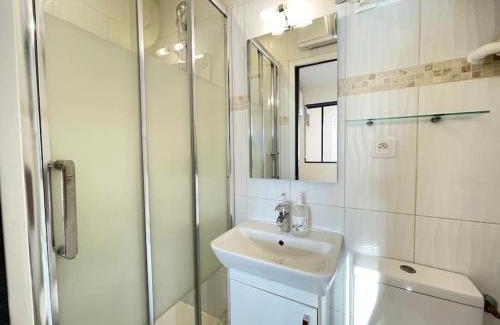 Jouy-en-Josas Apartment | Appart'Village N3 Jouy Proche HEC-RER C 500 m