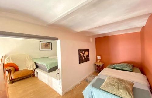 Faubourg Apartment | Appart Vintage & son Billard, 300m de la Gare !