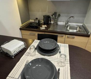 Latina Apartment | Appartamento Centro Città con Posto Auto e Palestra