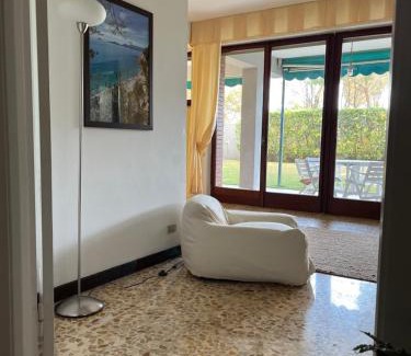 Marina di Carrara Apartment | Appartamento Con Giardino A 2 Passi Dal Mare