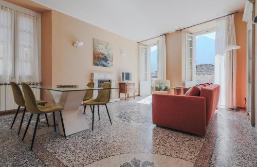 Domodossola Apartment | Appartamento in Centro Storico La Loggia