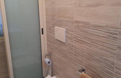Fondachello House | Appartamento In Riva Al Mare con Posto Auto E Disponibilità Bicicletta