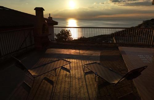 Roiano-Gretta-Barcola-Cologna-Scorcola Apartment | Appartamento in villa con terrazza vista mare vista Coppa d'Autunno - pet friendly