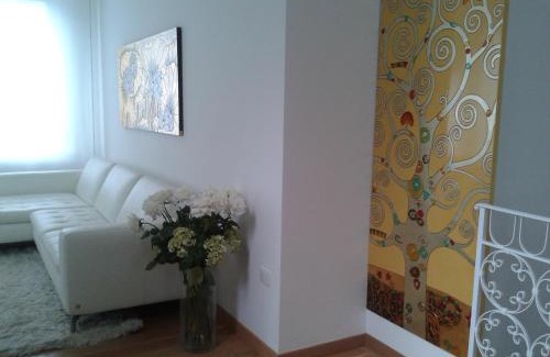 Pesaro Apartment | Appartamento in Villa