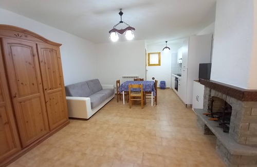 Pievepelago Apartment | 🏡🌳🏡🌳appartamento con giardino, ingresso indipendente e caminetto