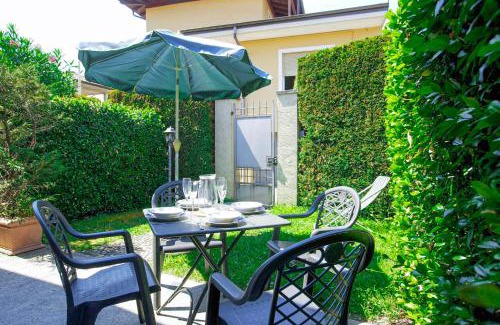 Intra House | Appartamento Le Rose