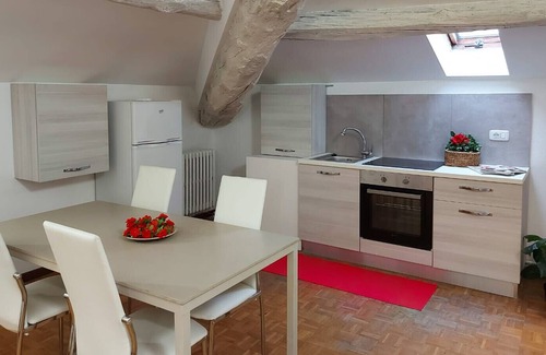 Gallarate Apartment | Appartamento Mansardato con due camere da letto presso Villa Mirabilia