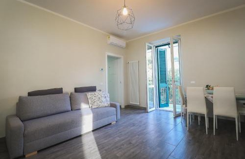 Massa Apartment | Appartamento nuovissimo con parcheggio gratuito