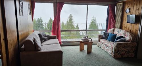Marilleva 900 Apartment | Appartamento panoramico con vista sulle montagne e accesso diretto alle piste