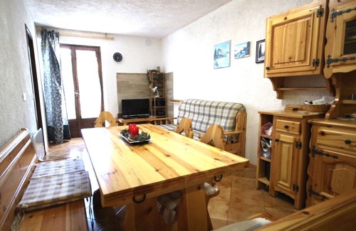 Campodolcino Apartment | Appartamento Piano Terra in Centro con 2 Camere da Letto e Animali Ammessi