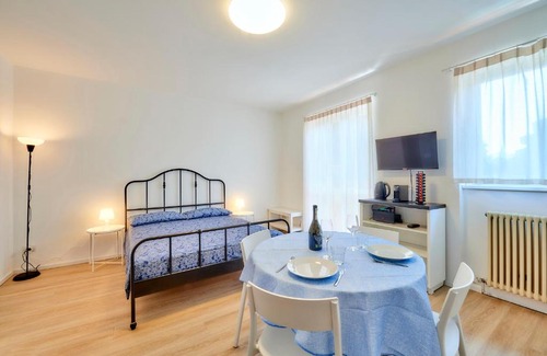 Fiumelatte Apartment | Appartamento Pinus Varenna