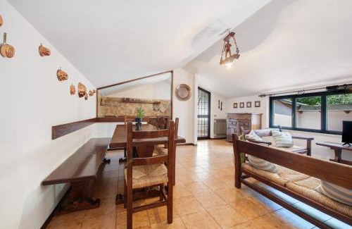 Manerba del Garda Apartment | Appartamento Rupestre 2.0