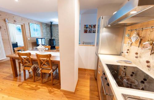 Molveno Apartment | Appartamento sul lago di Molveno con ampio terrazzo