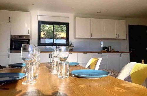 Les Adrets-de-l'Esterel Apartment | Appartement & Jacuzzi Dans Lesterel Proche Mer