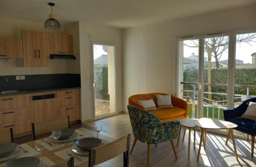 Saint-Gilles-Croix-de-Vie Apartment | Appartement 2 chambres proche Grande Plage