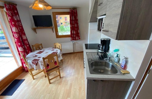 La Chapelle-d'Abondance Apartment | Appartement 2 pièces près des pistes avec terrasse, parking et coin montagne - FR-1-692-89