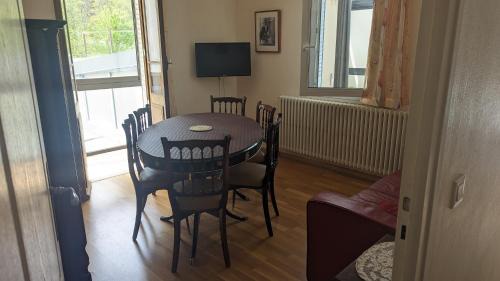 Saint-Jean-de-Maurienne Apartment | Appartement rochenoir