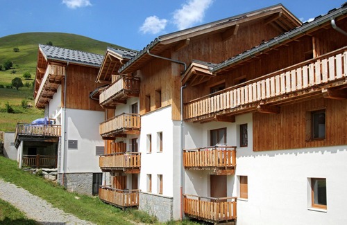 Saint-Sorlin-d'Arves Condo | Appartement avec Wi-Fi Gratuit + Accès Piscine
