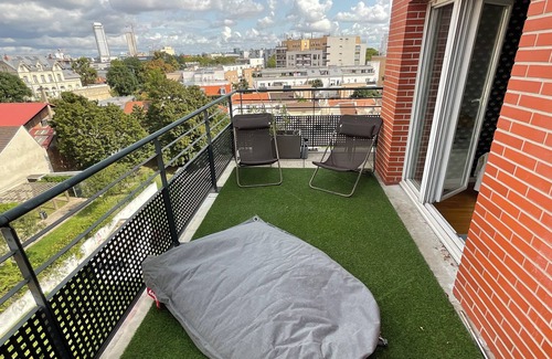 Les Puces de Saint-Ouen Apartment | Appartement Avec Terrasse