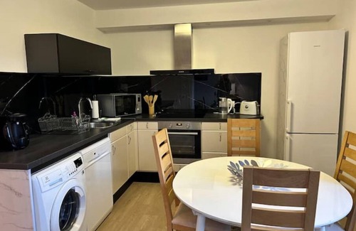 Cran-Gevrier Apartment | Appartement à Annecy Dans Maison le Manoir/2 à 8 Personnes