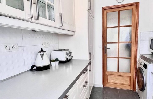 Malakoff Apartment | Appartement à Montrouge, Très Calme, Lumineux, à Deux Cents Mètres du Metro