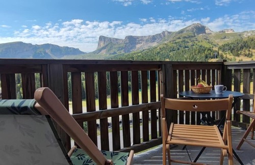 Saint-Etienne-en-Devoluy Apartment | Appartement 10 personnes au pied des pistes - Superdévoluy