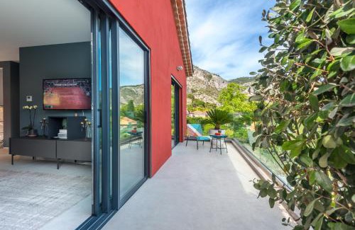 Eze Apartment | Appartement 1st floor of the villa 200M from the beach