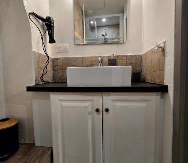 Beaucaire Apartment | Appartement 2 chambres, cuisine équipée