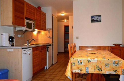 Le Chinaillon Apartment | Appartement 2 pièces cabine, 300m pistes/comm, mén. inclus, parking - FR-1-241-11