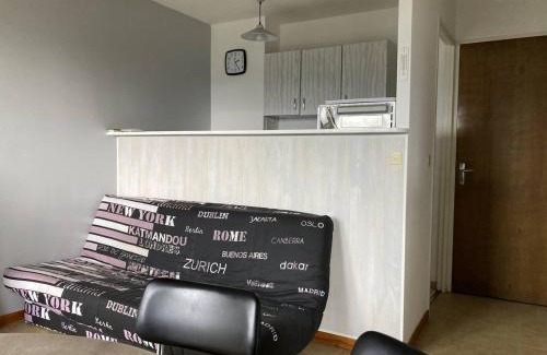 Les Angles Apartment | Appartement 2 pièces avec balcon, cuisine équipée et casier à skis - FR-1-593-114