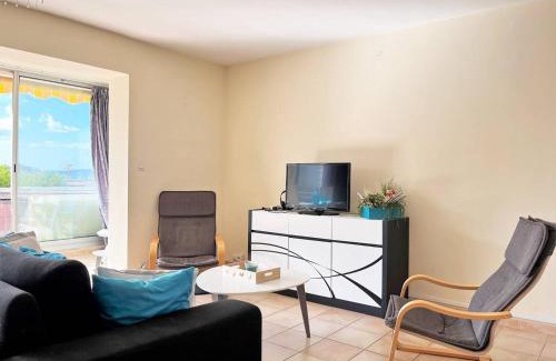 Le Lavandou Apartment | Appartement 2 pièces climatisé avec parking proche plage - FR-1-251-463