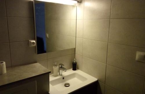 Quartier Hyper-Centre Apartment | Appartement 2 pieces 40 m2, dans hyper centre, avec piscine au rez de chaussee