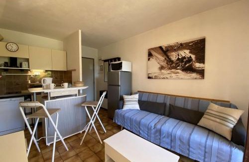 Sainte-Maxime Apartment | Appartement 2P Cabine à Sainte-Maxime, 4 Couchages, Rez-de-Chaussée, Proche Centre et Bord de Mer - FR-1-226-500