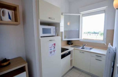 Azille Apartment | Appartement 3 étoiles - Piscine - ccbbbia